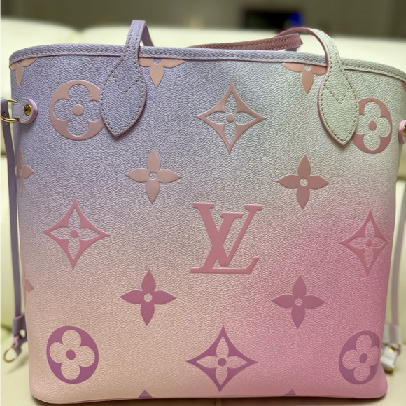 Louis Vuitton Neverfull in Sunrise pastel - Picture 4 of 7